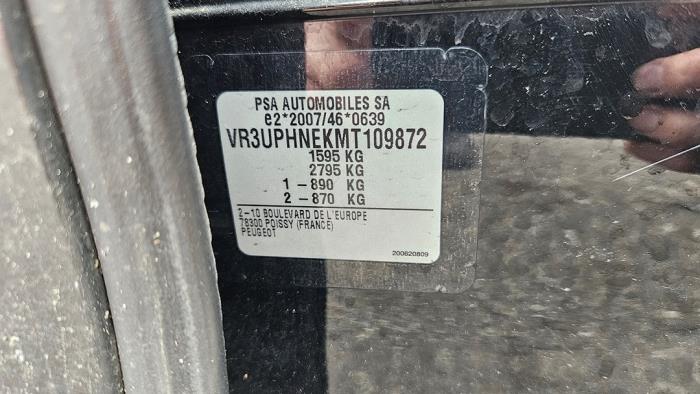 Peugeot 208 II 1.2 Vti 12V PureTech 100 Sloopvoertuig (2022, Zwart)