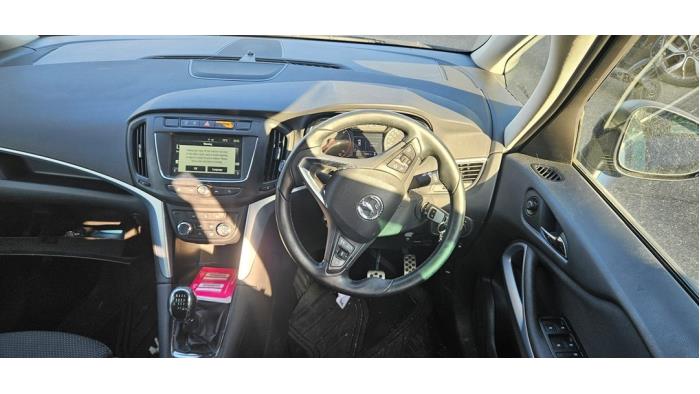 Opel Zafira Tourer 2.0 CDTI 16V 170 Ecotec Sloopvoertuig (2017, Donker, Blauw)