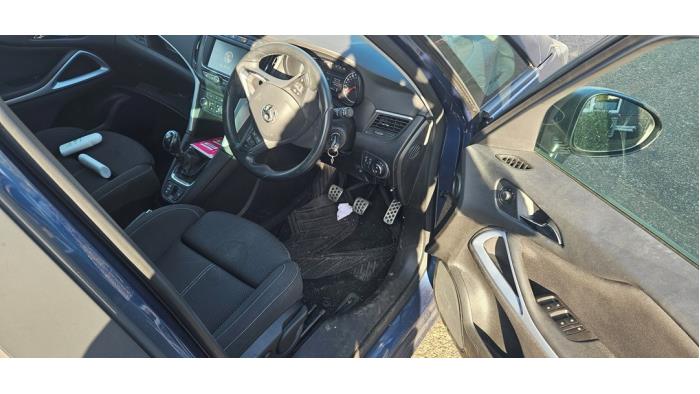 Opel Zafira Tourer 2.0 CDTI 16V 170 Ecotec Sloopvoertuig (2017, Donker, Blauw)