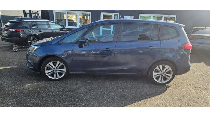 Opel Zafira Tourer 2.0 CDTI 16V 170 Ecotec Sloopvoertuig (2017, Donker, Blauw)
