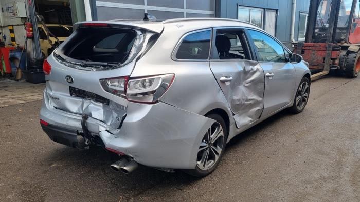 Kia Cee'd Sportswagon 1.0i T-GDi 12V 120 Sloopvoertuig (2017, Grijs)