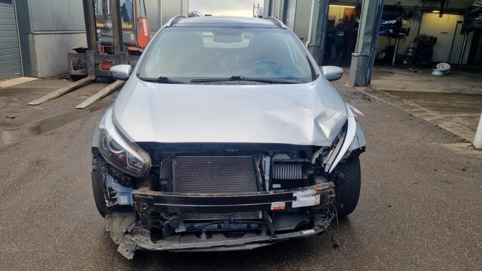 Kia Cee'd Sportswagon 1.0i T-GDi 12V 120 Sloopvoertuig (2017, Grijs)