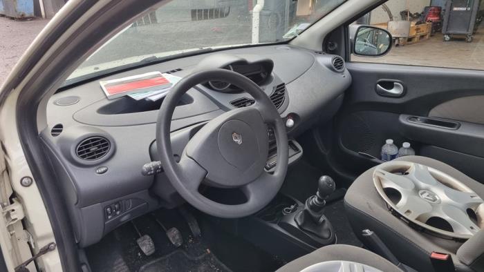 Renault Twingo II 1.2 16V Sloopvoertuig (2011)