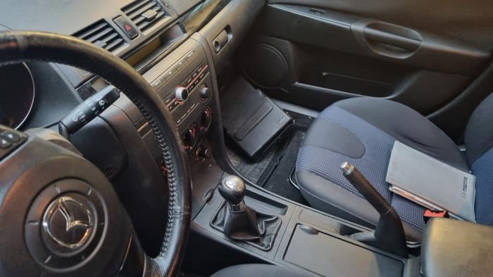 Mazda 3 Sport 1.6i 16V Sloopvoertuig (2005, Oranje)