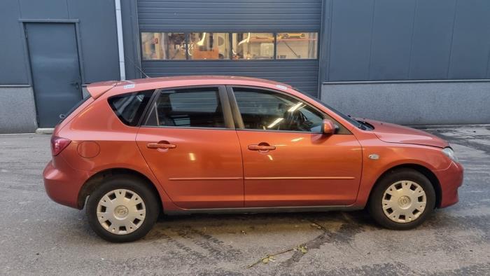 Mazda 3 Sport 1.6i 16V Sloopvoertuig (2005, Oranje)