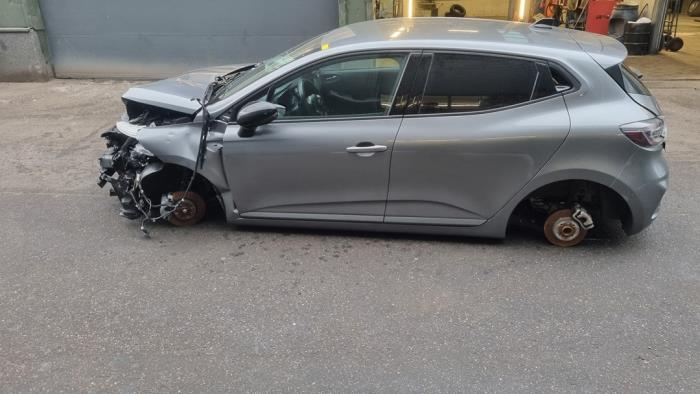 Renault Clio V 1.6 E-Tech 145 16V Sloopvoertuig (2024, Donker, Grijs)