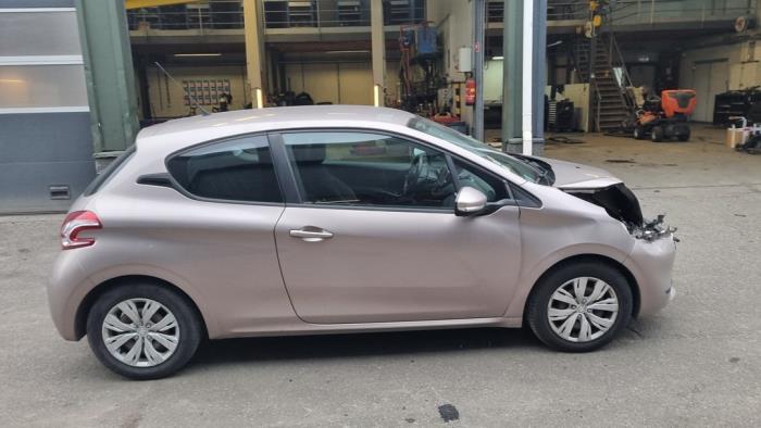 Peugeot 208 I 1.4 HDi Sloopvoertuig (2012, KCK)