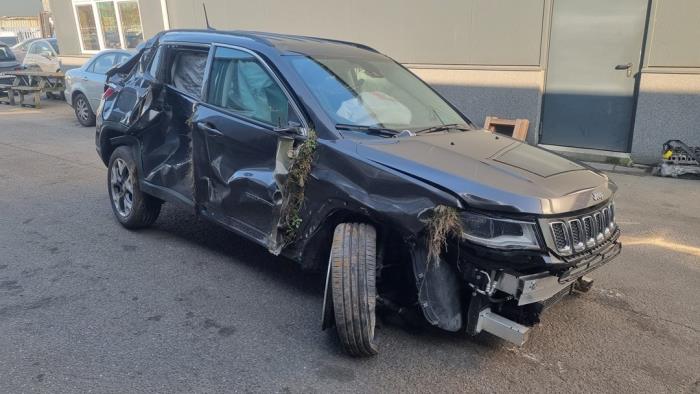 Jeep Compass II 1.4 Multi Air2 16V 4x4 Sloopvoertuig (2020, Donker, Grijs)