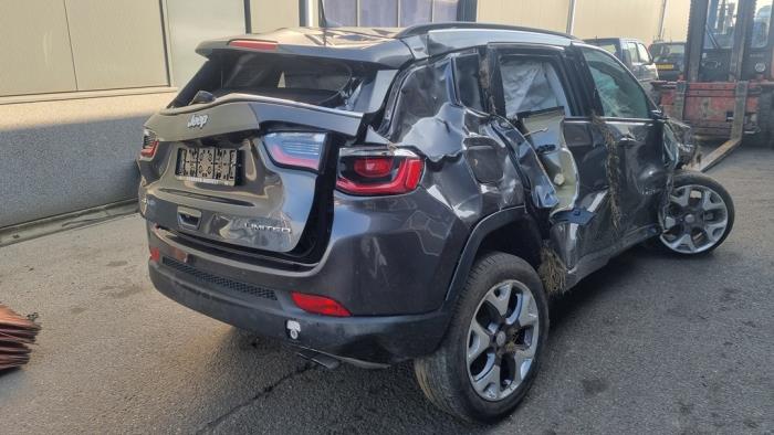 Jeep Compass II 1.4 Multi Air2 16V 4x4 Sloopvoertuig (2020, Donker, Grijs)