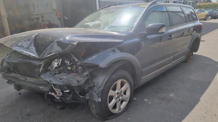 Volvo XC70 2.4 D5 20V 220 AWD Sloopvoertuig (2015, Zwart)