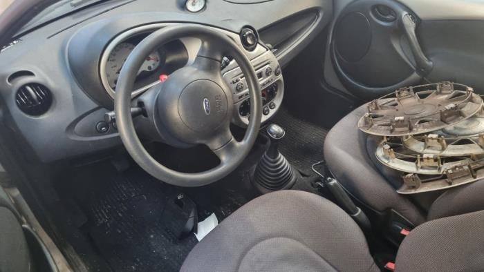 Ford Ka I 1.3i Sloopvoertuig (2008, Grijs)