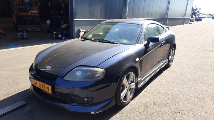 Hyundai Coupe 2.0i 16V CVVT Sloopvoertuig (2005, Blauw)