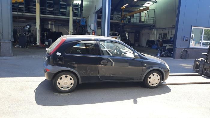 Opel Corsa C 1.2 16V Sloopvoertuig (2002, Zwart)
