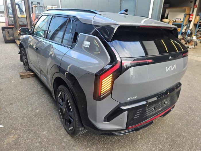 Kia EV3 58.3/81.4 kWh Sloopvoertuig (2025, Grijs)