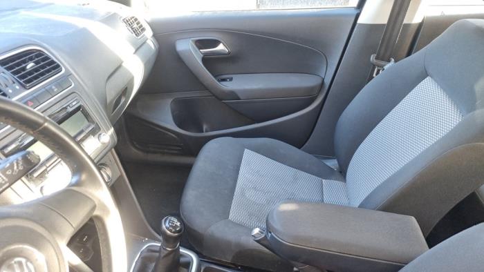 Volkswagen Polo V 1.2 TDI 12V BlueMotion Sloopvoertuig (2012, Zwart)