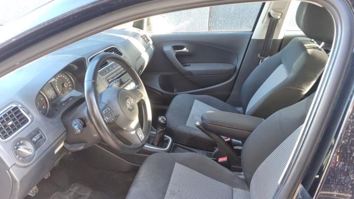 Volkswagen Polo V 1.2 TDI 12V BlueMotion Sloopvoertuig (2012, Zwart)