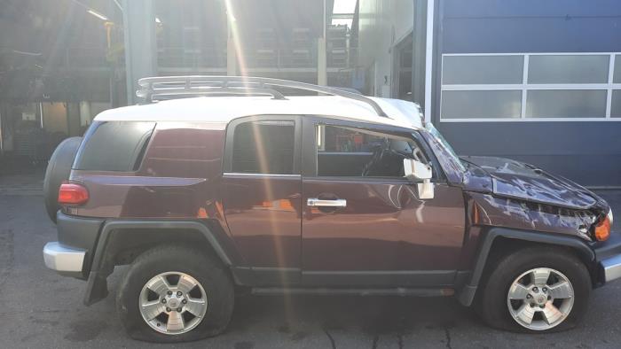 Toyota FJ Cruiser 4.0 V6 24V 4x2 Sloopvoertuig (2007)