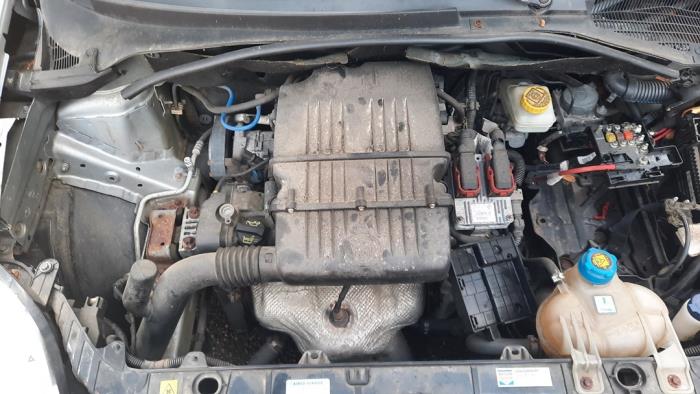 Fiat Grande Punto 1.4 Sloopvoertuig (2007, Grijs)