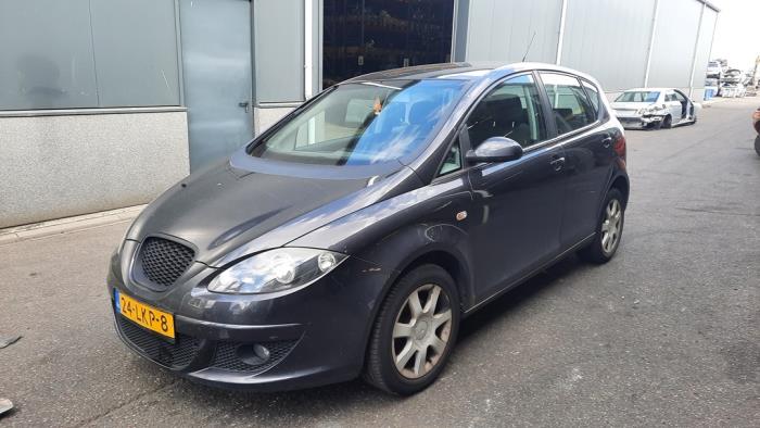 Seat Altea 1.6 Sloopvoertuig (2005, Zwart)