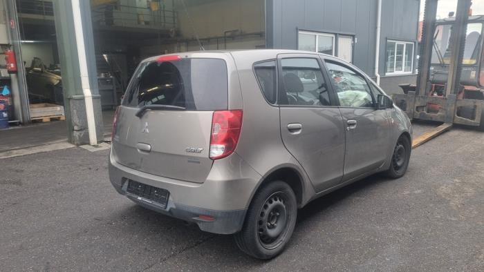 Mitsubishi Colt 1.1 12V Sloopvoertuig (2010)