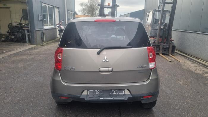 Mitsubishi Colt 1.1 12V Sloopvoertuig (2010)