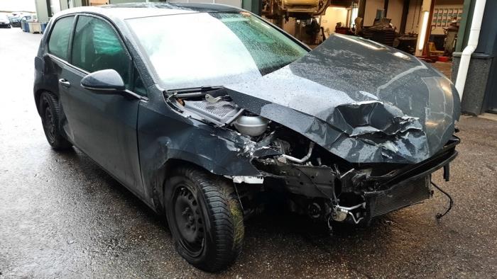 Volkswagen Golf VII 1.0 TSI 12V Sloopvoertuig (2018, Grijs)