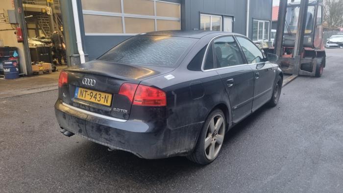 Audi A4 2.0 TDI 16V Sloopvoertuig (2006, Zwart)