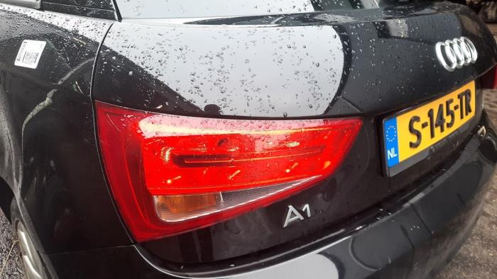 Audi A1 1.2 TFSI Sloopvoertuig (2011, Zwart)