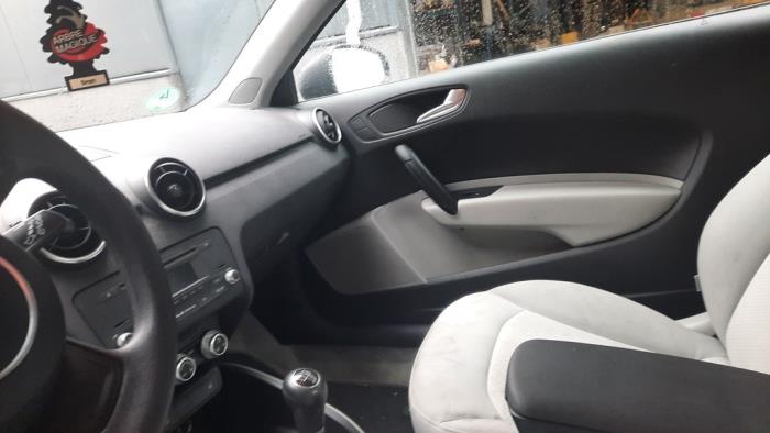 Audi A1 1.2 TFSI Sloopvoertuig (2011, Zwart)