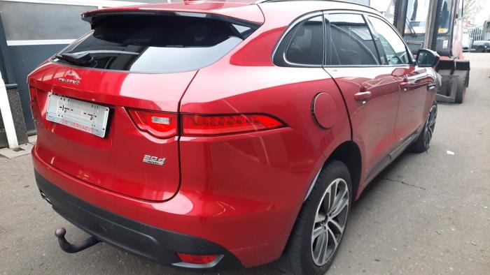 Jaguar F-Pace 2.0 D 180 16V AWD Sloopvoertuig (2017)