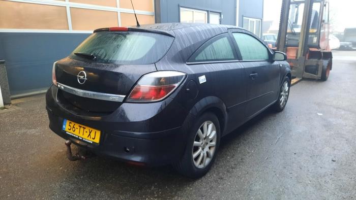 Opel Astra H GTC 1.6 16V Twinport Sloopvoertuig (2005, Zwart)