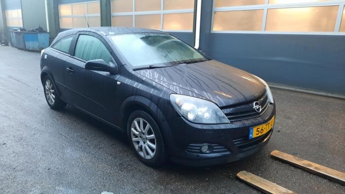 Opel Astra H GTC 1.6 16V Twinport Sloopvoertuig (2005, Zwart)