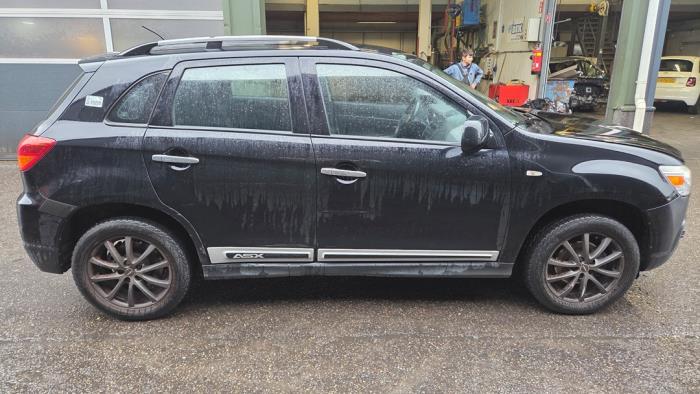 Mitsubishi ASX 1.6 MIVEC 16V Sloopvoertuig (2010, Zwart)