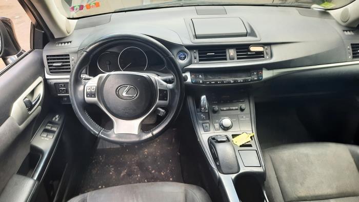 Lexus CT 200h 1.8 16V Sloopvoertuig (2011, Zwart)