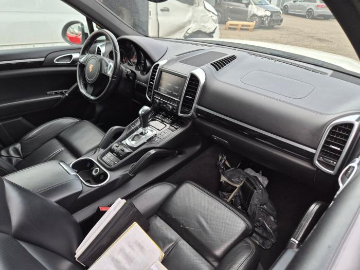 Porsche Cayenne II 4.8 V8 32V S Sloopvoertuig (2012, Wit)