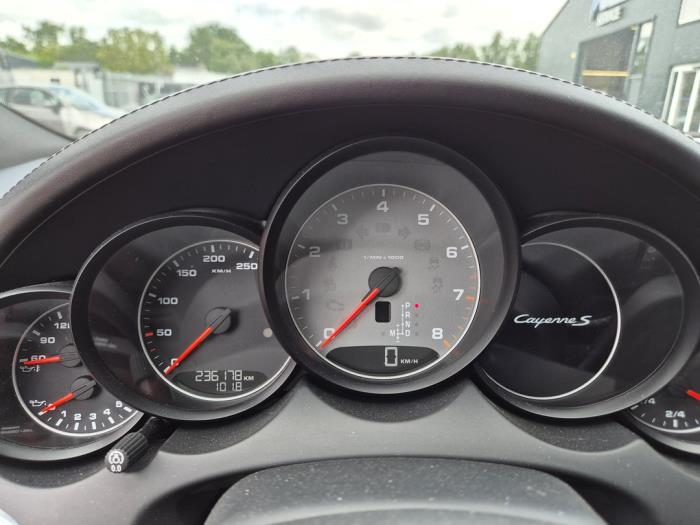 Porsche Cayenne II 4.8 V8 32V S Sloopvoertuig (2012, Wit)