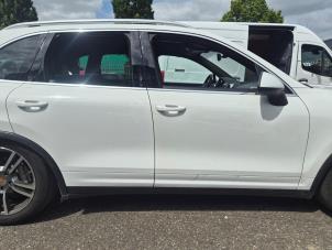 Porsche Cayenne II 4.8 V8 32V S Sloopvoertuig (2012, Wit)