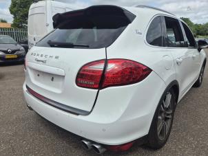 Porsche Cayenne II 4.8 V8 32V S Sloopvoertuig (2012, Wit)