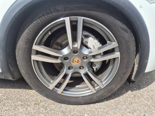Porsche Cayenne II 4.8 V8 32V S Sloopvoertuig (2012, Wit)