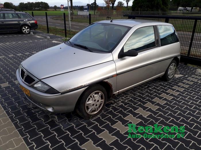 Lancia ypsilon 1999