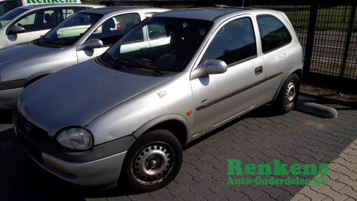 Opel Corsa B 1.2i 16V Sloopvoertuig (1999, Zilvergrijs)