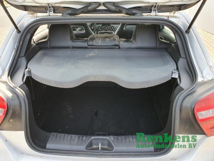 Mercedes A 1.6 A-180 16V Sloopvoertuig (2014, Zilver)