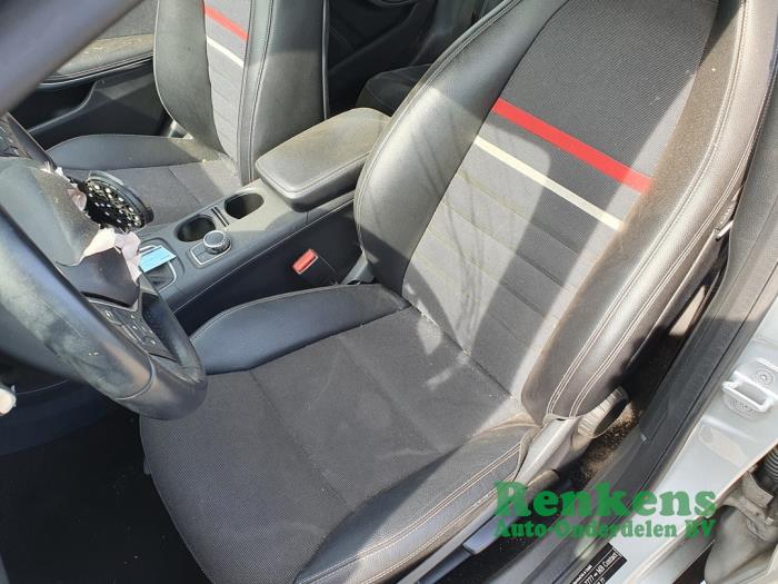 Mercedes A 1.6 A-180 16V Sloopvoertuig (2014, Zilver)