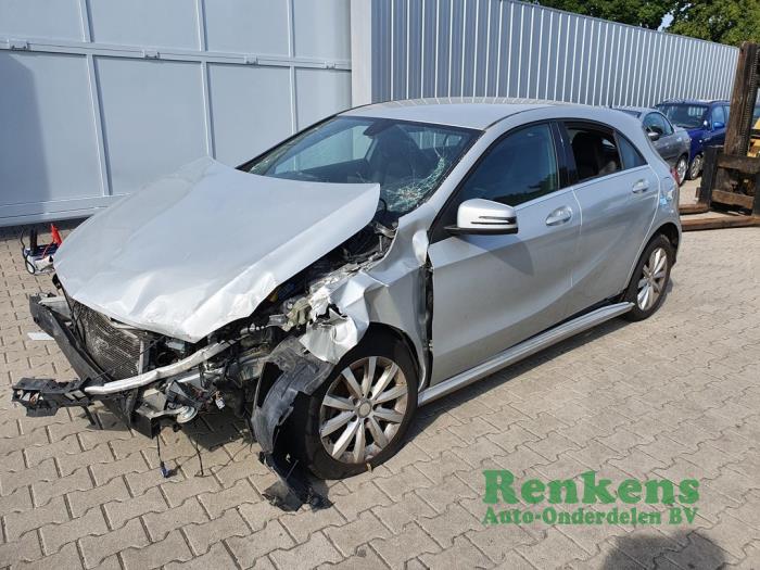 Mercedes A 1.6 A-180 16V Sloopvoertuig (2014, Zilver)