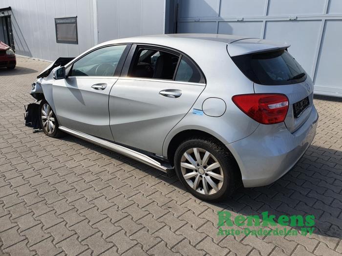 Mercedes A 1.6 A-180 16V Sloopvoertuig (2014, Zilver)