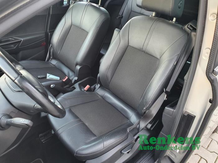 Ford B-Max 1.0 EcoBoost 12V 125 Sloopvoertuig (2013, Metallic, Beige)