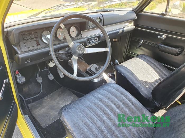 Opel Kadett Schadevoertuig (1969, Geel)