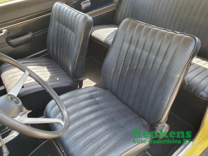 Opel Kadett Schadevoertuig (1969, Geel)