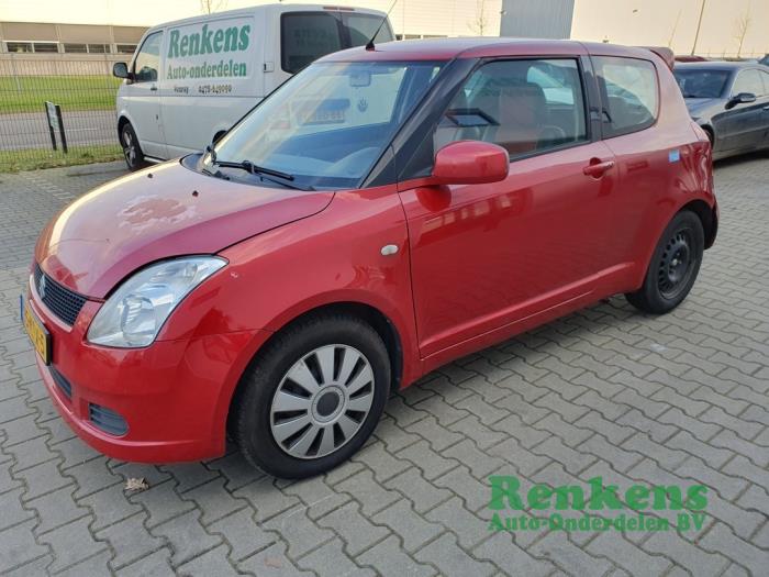 Suzuki Swift 1.3 VVT 16V Sloopvoertuig (2005, Rood)