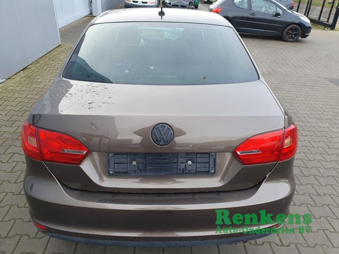 Volkswagen Jetta IV 1.6 TDI 16V Sloopvoertuig (2012, Bruin)